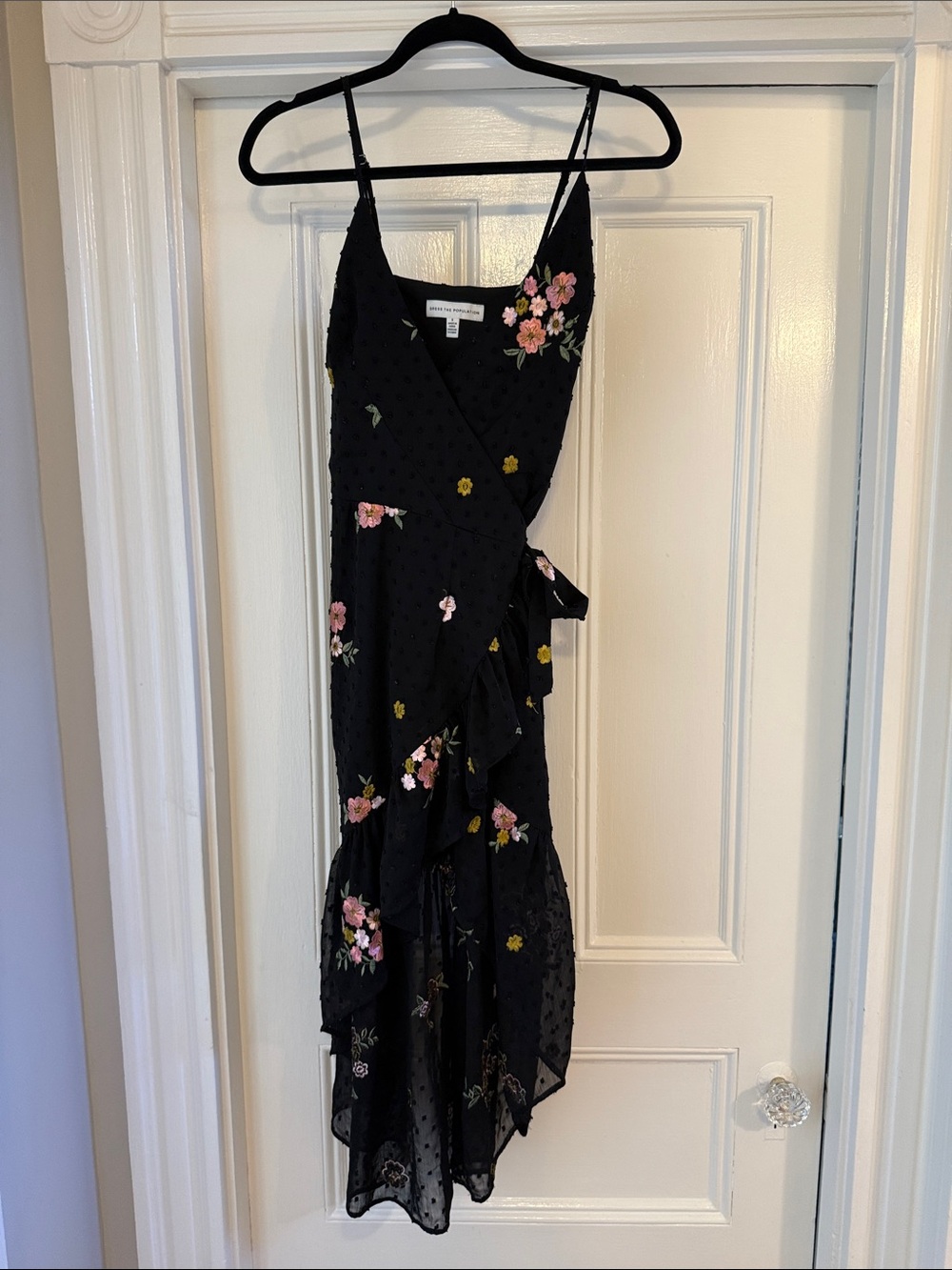 Dress the Population Black Embroidery Floral Wrap Midi Dress Ruffle Trim Small